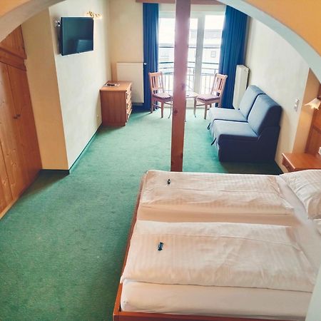 Hotel Gruenwaldkopf Обертауерн Екстериор снимка