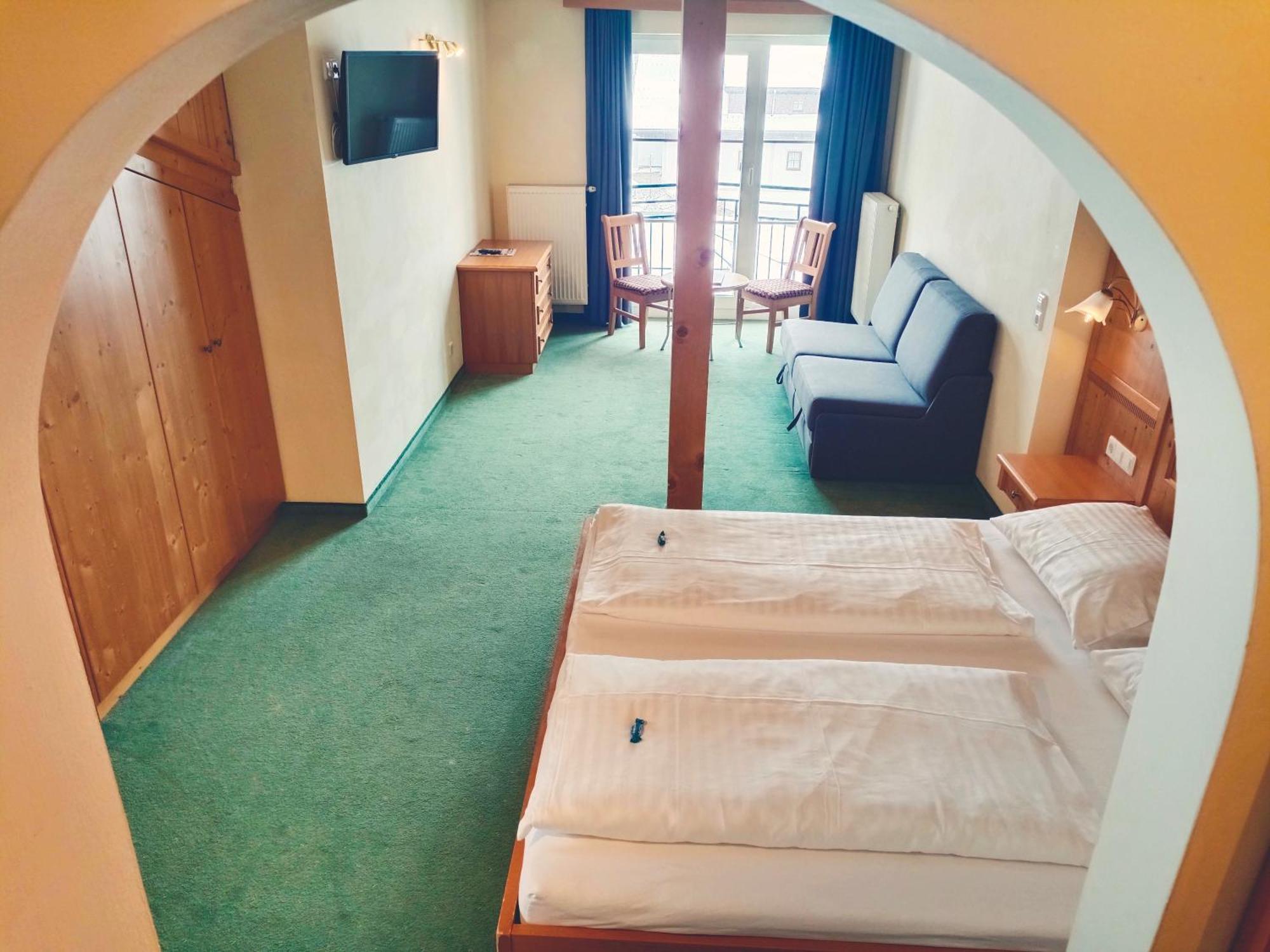 Hotel Gruenwaldkopf Обертауерн Екстериор снимка