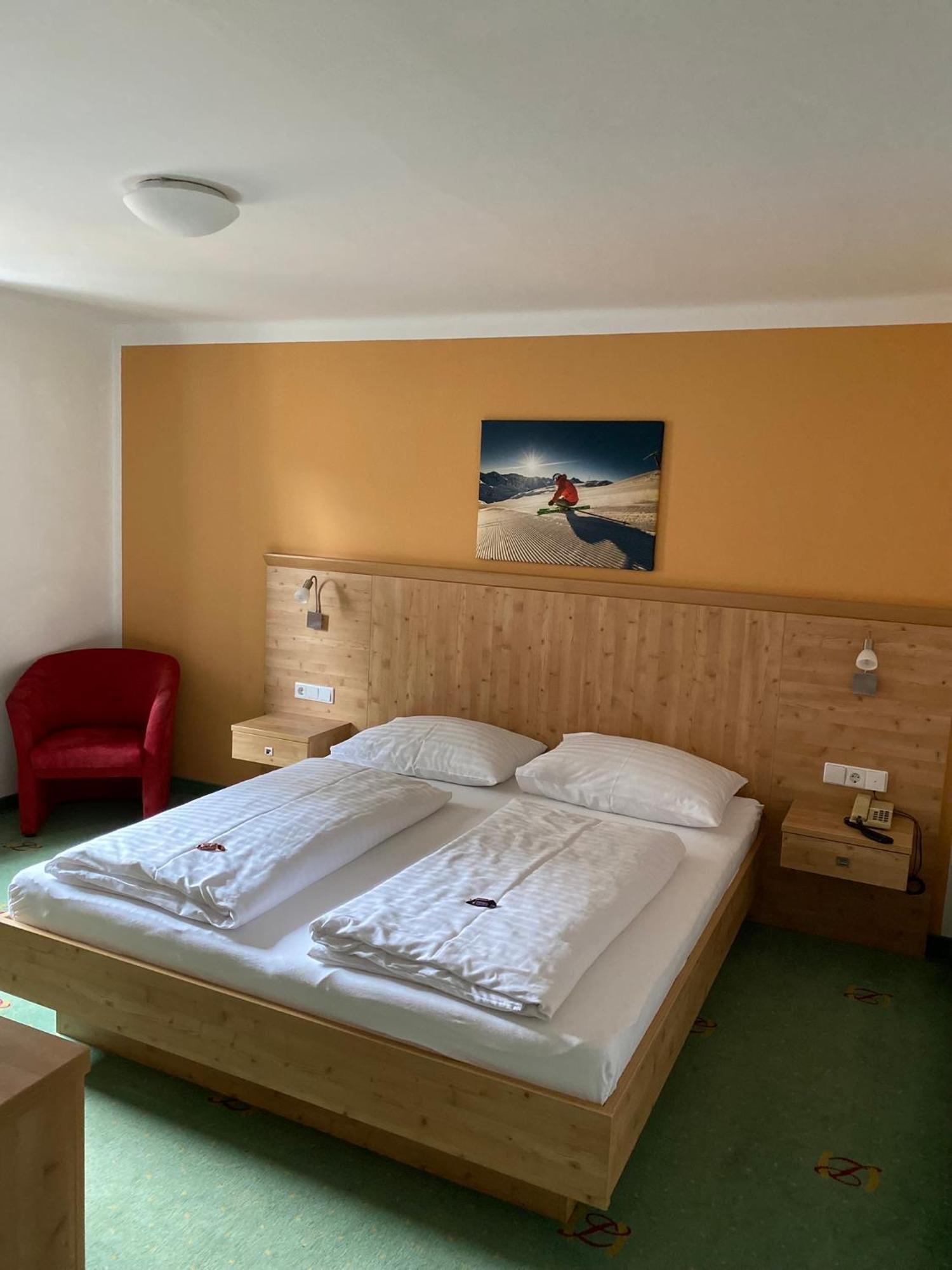 Hotel Gruenwaldkopf Обертауерн Екстериор снимка