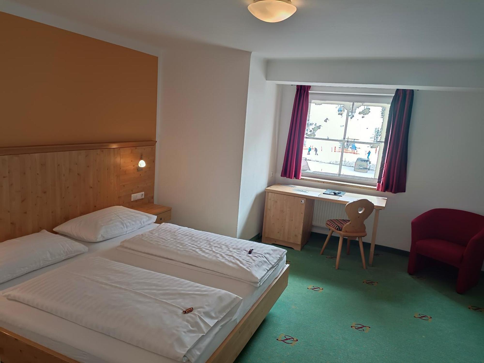 Hotel Gruenwaldkopf Обертауерн Екстериор снимка