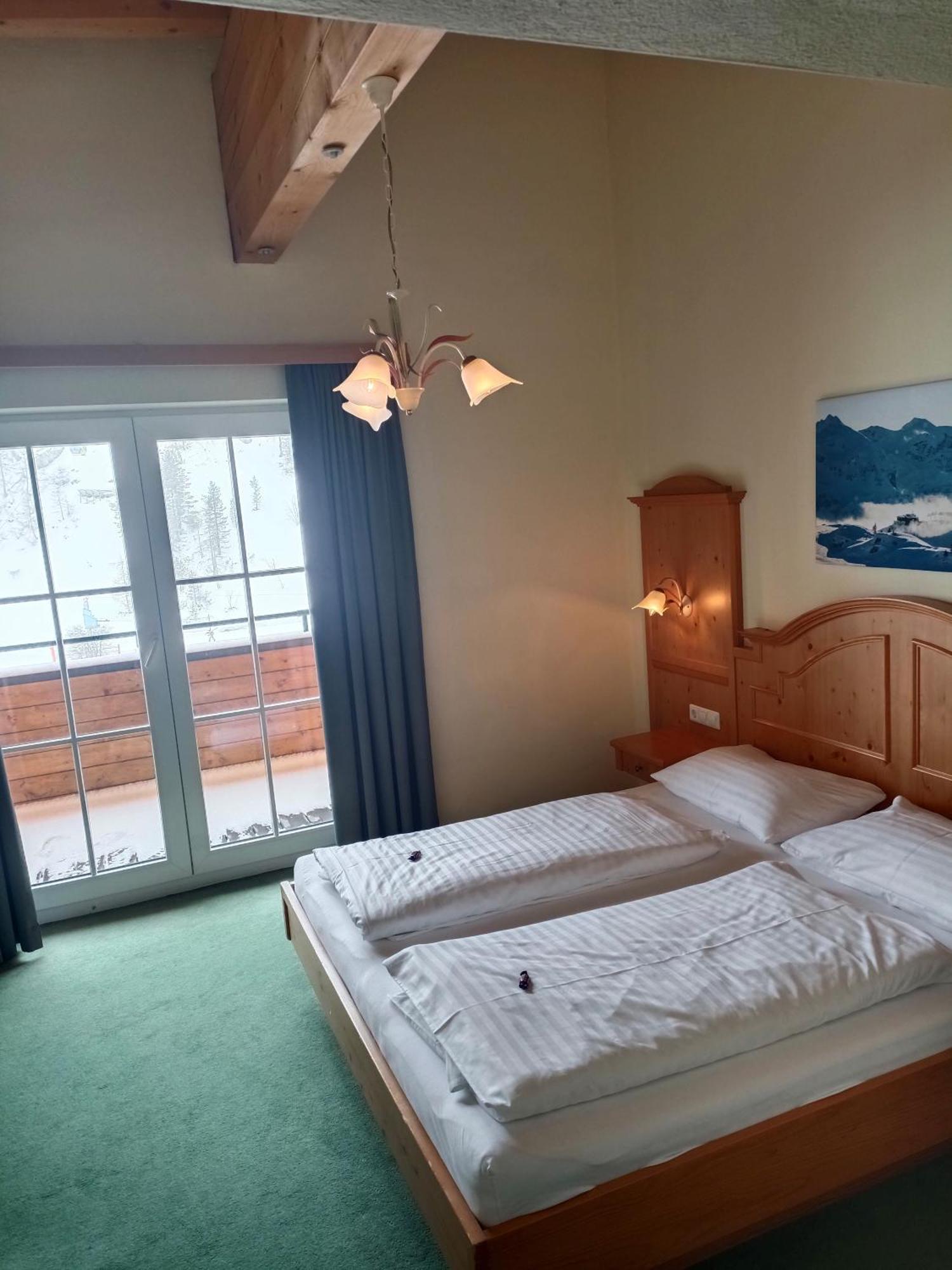 Hotel Gruenwaldkopf Обертауерн Екстериор снимка