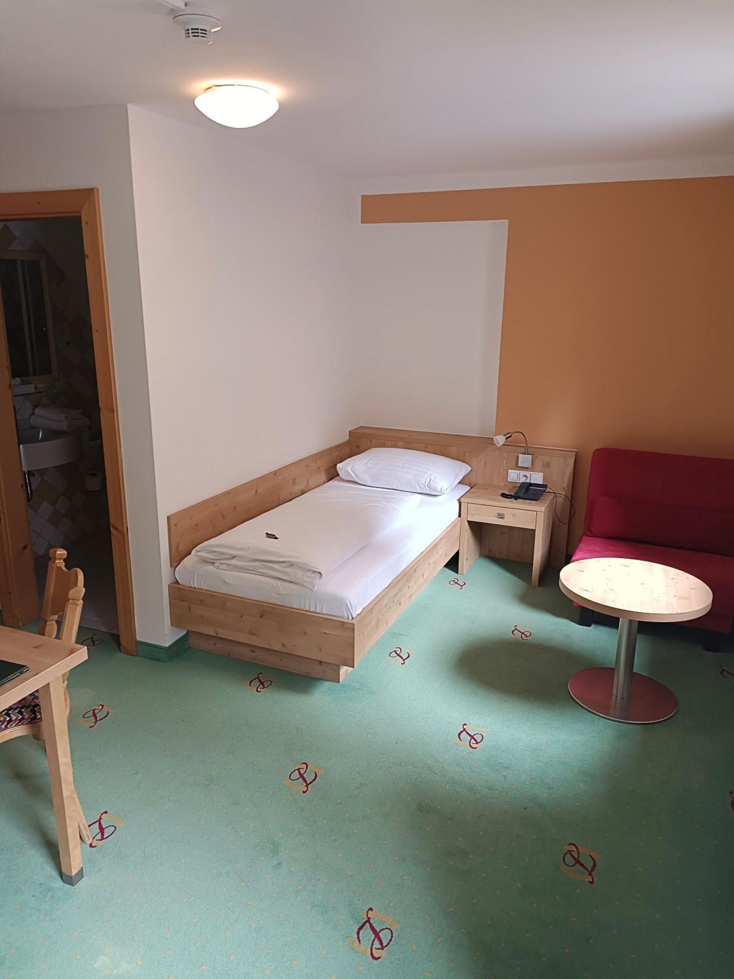 Hotel Gruenwaldkopf Обертауерн Екстериор снимка