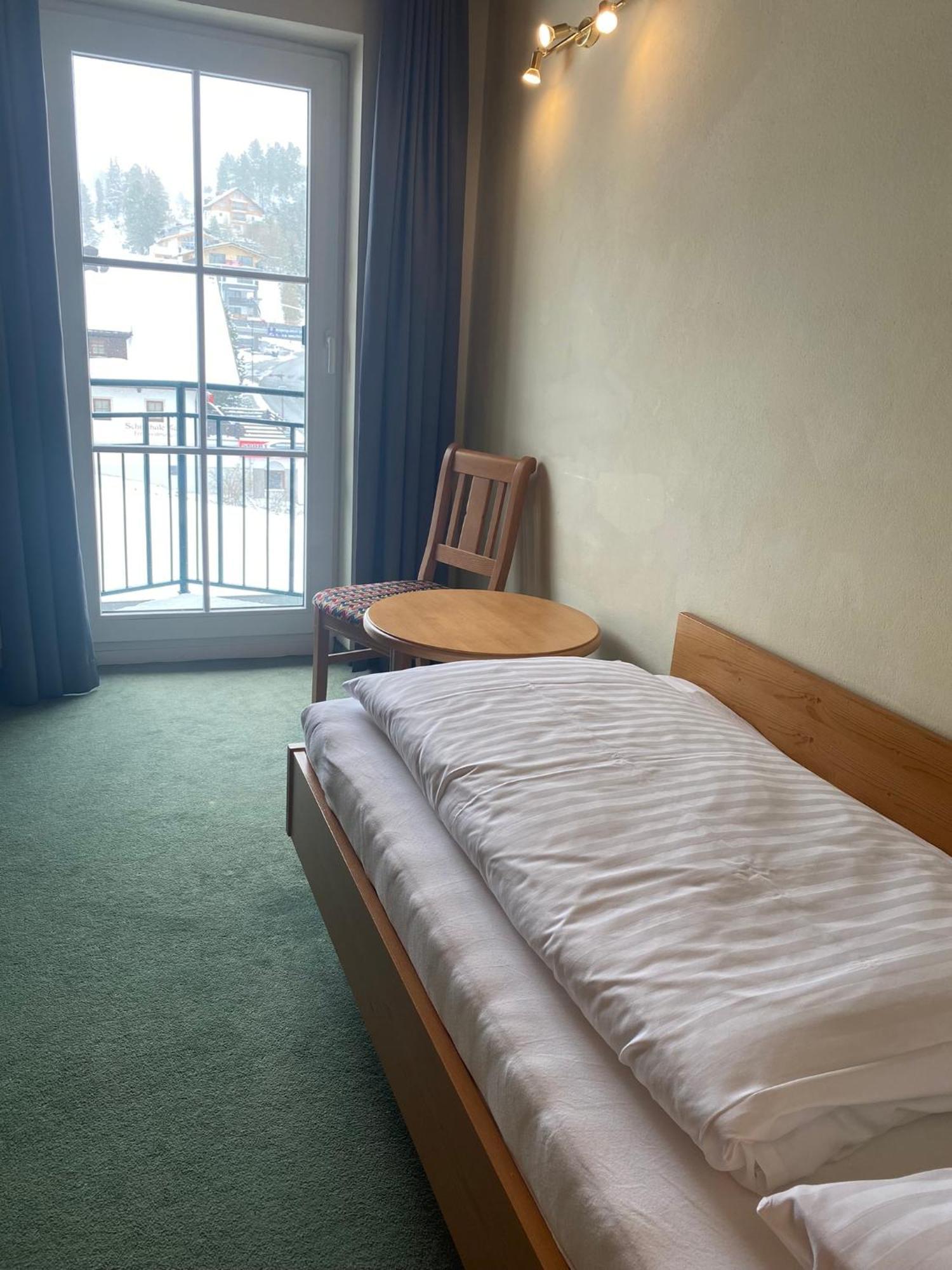 Hotel Gruenwaldkopf Обертауерн Екстериор снимка